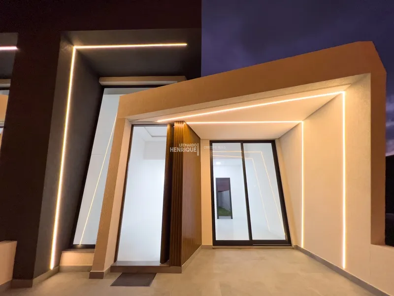 COM COM FACHADA MODERNA NO BAIRRO NOVA GUARANI: 2ª foto da galeria de imagens do imóvel