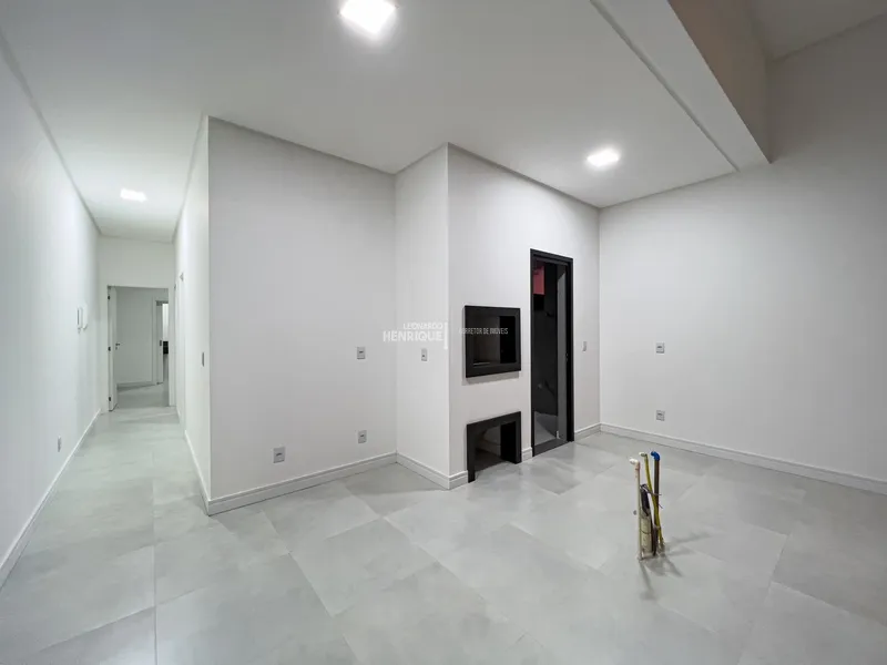 COM COM FACHADA MODERNA NO BAIRRO NOVA GUARANI: 4ª foto da galeria de imagens do imóvel