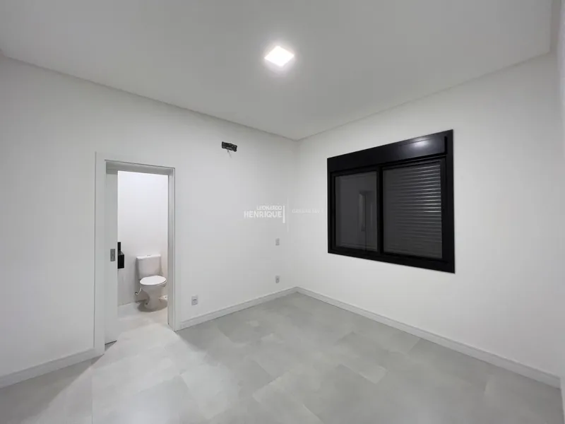 COM COM FACHADA MODERNA NO BAIRRO NOVA GUARANI: 12ª foto da galeria de imagens do imóvel