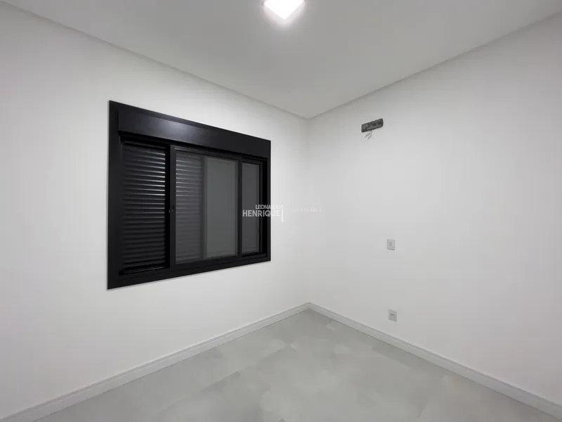 COM COM FACHADA MODERNA NO BAIRRO NOVA GUARANI: 10ª foto da galeria de imagens do imóvel