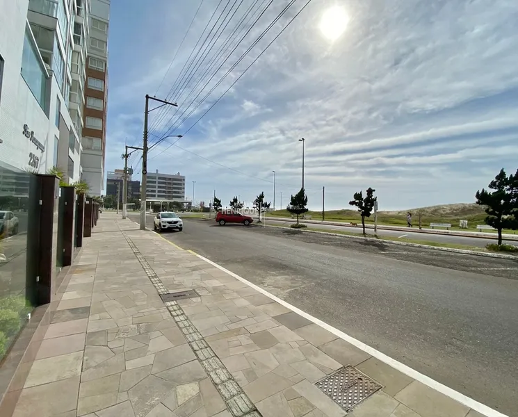 Apartamento 3 dormitórios na Beira Mar de Capão da Canoa: 1ª foto da galeria de imagens do imóvel