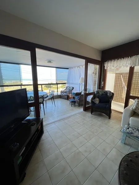 APARTAMENTO DE 3 DORMITÓRIOS DE FRENTE PARA O MAR: 3ª foto da galeria de imagens do imóvel