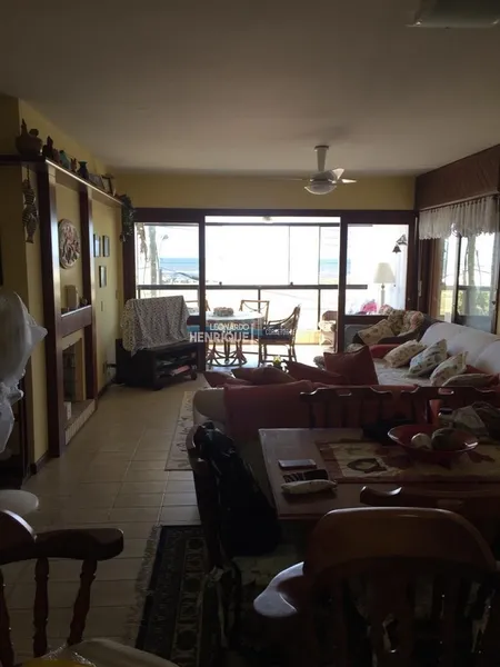 APARTAMENTO DE 3 DORMITÓRIOS DE FRENTE PARA O MAR: 2ª foto da galeria de imagens do imóvel