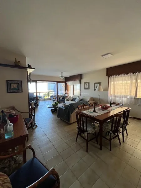 APARTAMENTO DE 3 DORMITÓRIOS DE FRENTE PARA O MAR: 11ª foto da galeria de imagens do imóvel