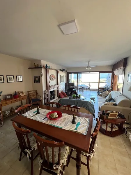 APARTAMENTO DE 3 DORMITÓRIOS DE FRENTE PARA O MAR: 9ª foto da galeria de imagens do imóvel