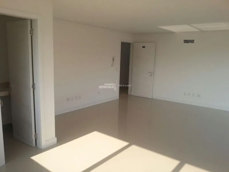 EXELENTE SALA COMERCIAL NO CENTRO DA CIDADE: 5ª foto da galeria de imagens do imóvel