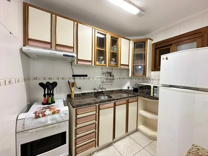 APARTAMENTO À VENDA JUNTO A PRAÇA DO FAROL E A POUCOS PASSOS DO MAR: 15ª foto da galeria de imagens do imóvel