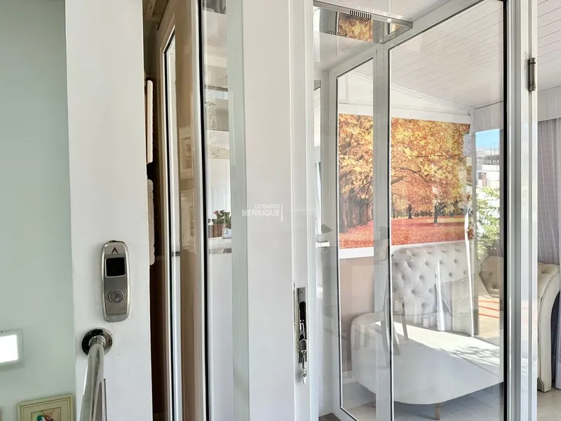 COBERTURA DE FRENTE PARA PRAÇA FLÁVIO BOIANOVSKI: 12ª foto da galeria de imagens do imóvel