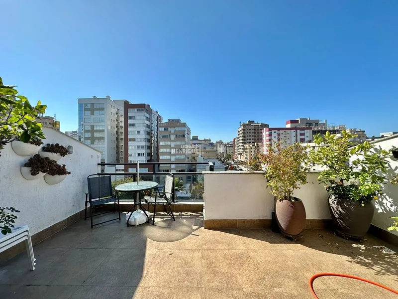 COBERTURA DE FRENTE PARA PRAÇA FLÁVIO BOIANOVSKI: 8ª foto da galeria de imagens do imóvel