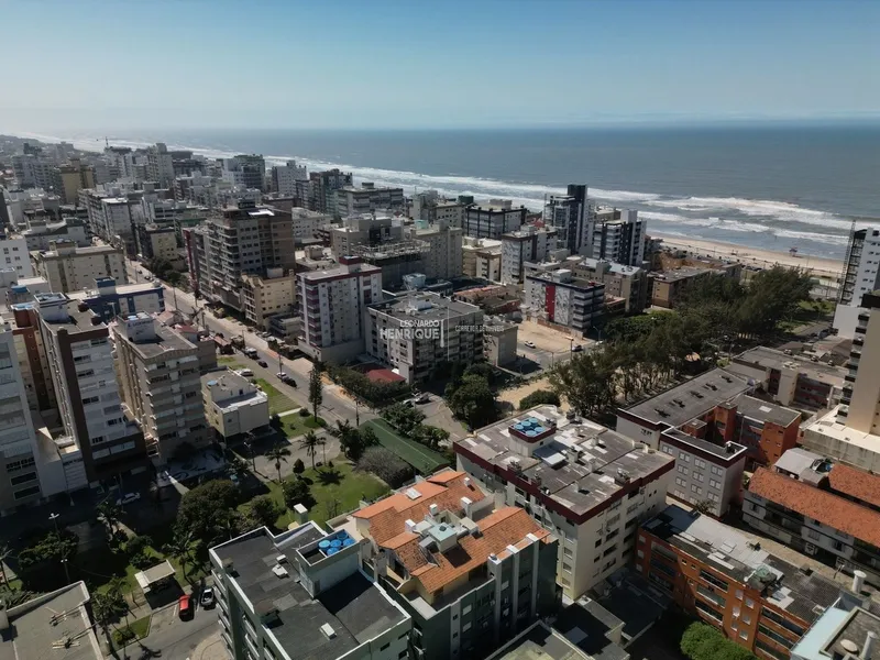 COBERTURA DE FRENTE PARA PRAÇA FLÁVIO BOIANOVSKI: 5ª foto da galeria de imagens do imóvel