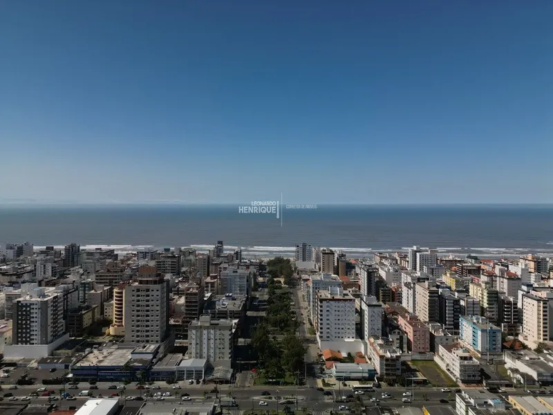COBERTURA DE FRENTE PARA PRAÇA FLÁVIO BOIANOVSKI: 2ª foto da galeria de imagens do imóvel