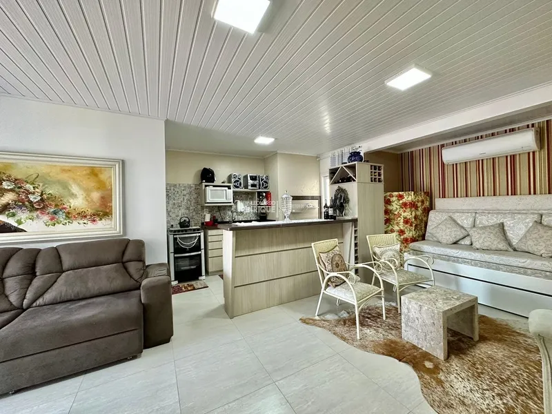 COBERTURA DE FRENTE PARA PRAÇA FLÁVIO BOIANOVSKI: 14ª foto da galeria de imagens do imóvel