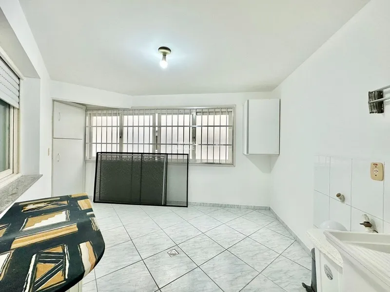 APARTAMENTO À VENDA COM SACADA DE FRENTE: 10ª foto da galeria de imagens do imóvel