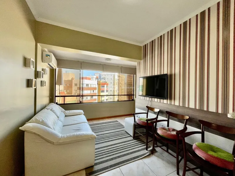 APARTAMENTO COM 02 DORMITÓRIOS  PRÓXIMO AO MAR: 1ª foto da galeria de imagens do imóvel