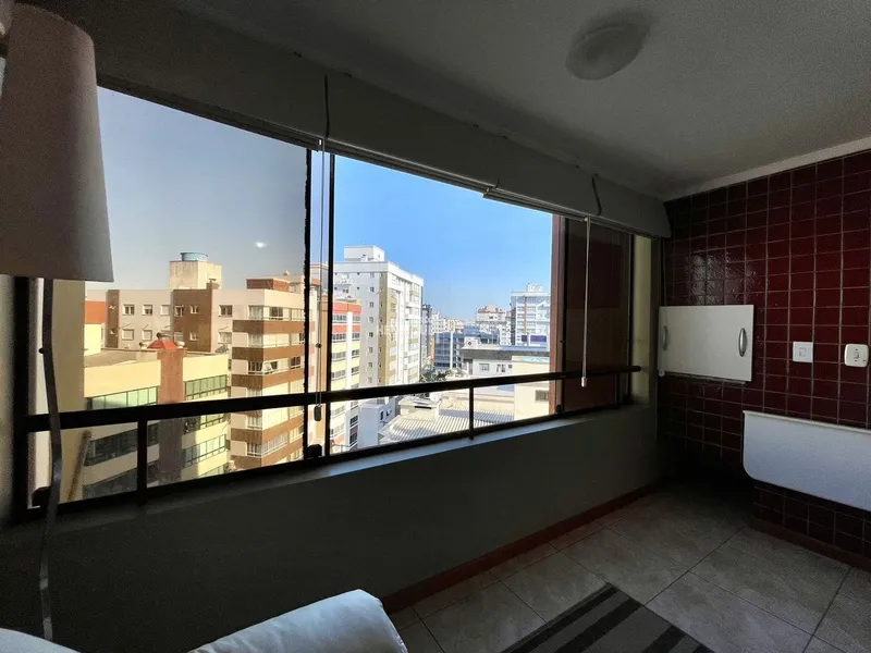 APARTAMENTO COM 02 DORMITÓRIOS  PRÓXIMO AO MAR: 3ª foto da galeria de imagens do imóvel