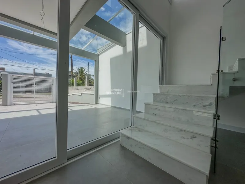 SOBRADO A 03 QUADRAS DO MAR  E PRÓXIMO AO CENTRO: 11ª foto da galeria de imagens do imóvel