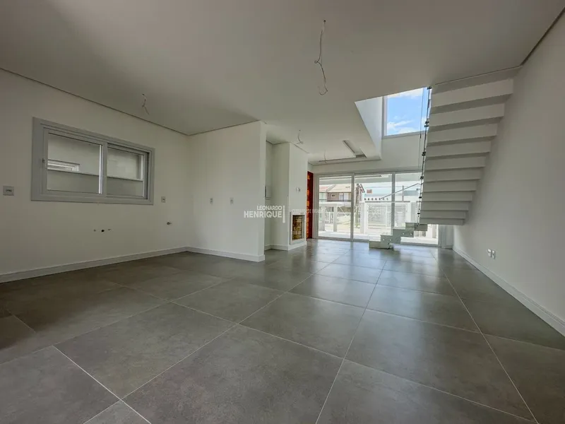 SOBRADO A 03 QUADRAS DO MAR  E PRÓXIMO AO CENTRO: 6ª foto da galeria de imagens do imóvel