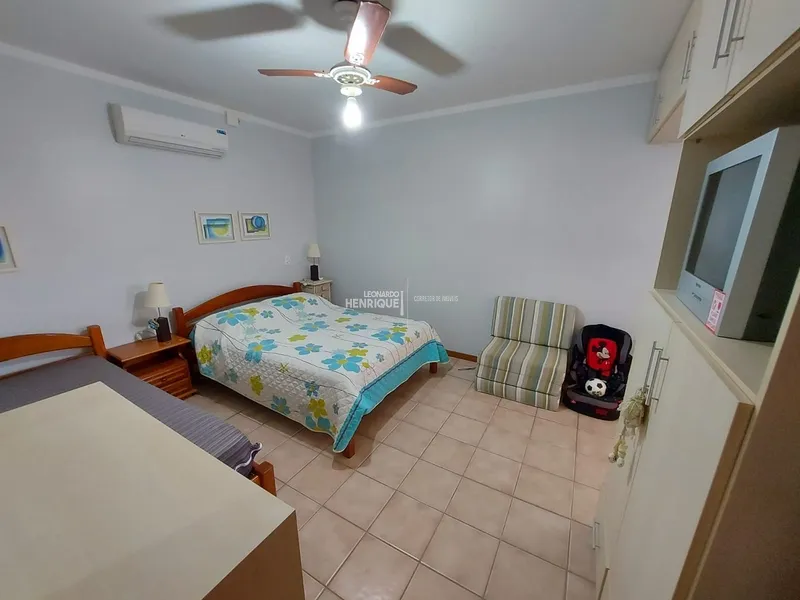 Lindo sobrado a uma quadra do mar em região nobre de Atlântida.: 27ª foto da galeria de imagens do imóvel