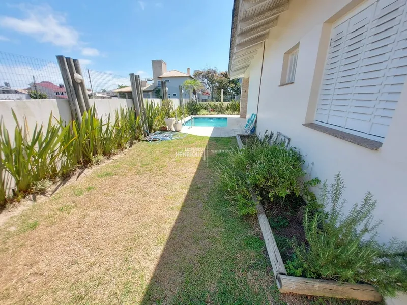 Lindo sobrado a uma quadra do mar em região nobre de Atlântida.: 33ª foto da galeria de imagens do imóvel