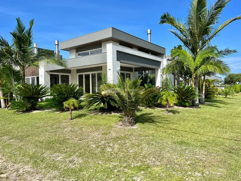 BELÍSSIMA CASA EM CONDOMÍNIO A BEIRA LAGO: 6ª foto da galeria de imagens do imóvel