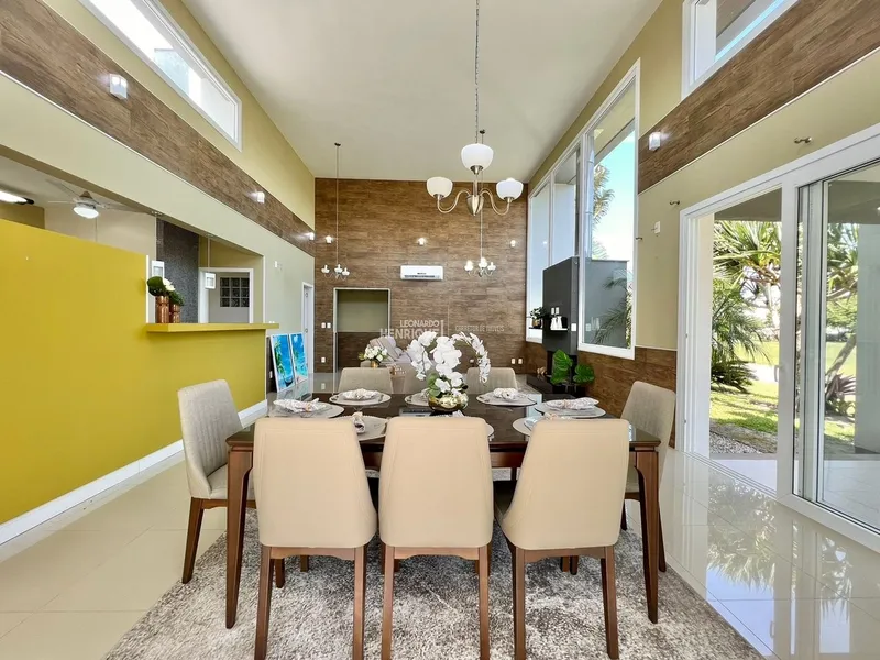 BELÍSSIMA CASA EM CONDOMÍNIO A BEIRA LAGO: 4ª foto da galeria de imagens do imóvel