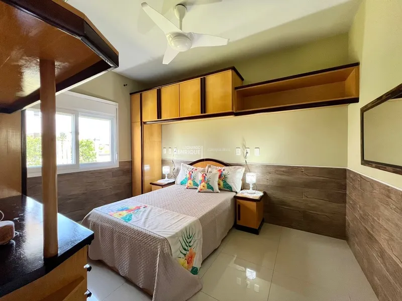 BELÍSSIMA CASA EM CONDOMÍNIO A BEIRA LAGO: 23ª foto da galeria de imagens do imóvel