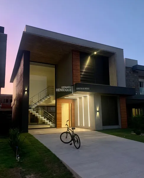 SOBRADO DE ALTO PADRÃO  EM ESTILO CONTEPORÂNEO: 2ª foto da galeria de imagens do imóvel