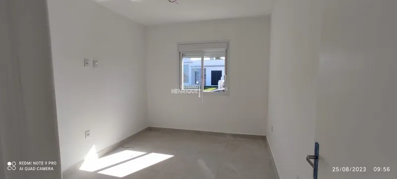 CASA DE DOIS DORMITÓRIOS COM TERRAÇO: 4ª foto da galeria de imagens do imóvel