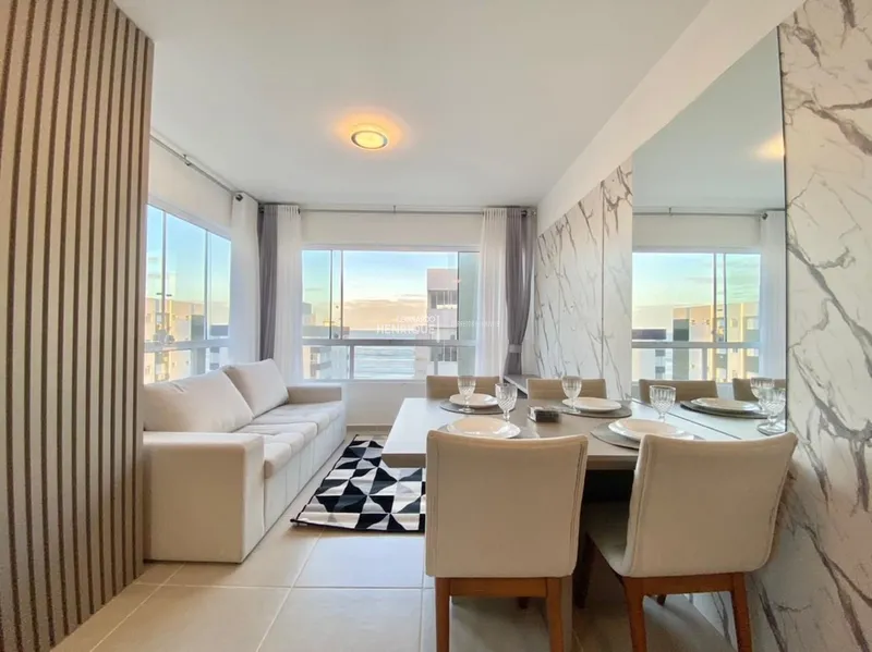 Apartamento 2 dormitórios mobiliado e decorado na Zona Nova: 1ª foto da galeria de imagens do imóvel