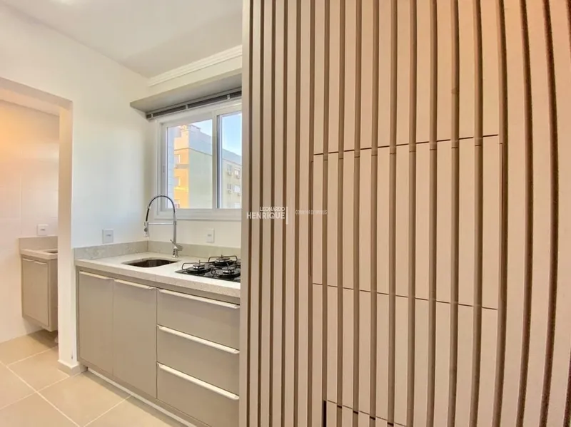 Apartamento 2 dormitórios mobiliado e decorado na Zona Nova: 6ª foto da galeria de imagens do imóvel