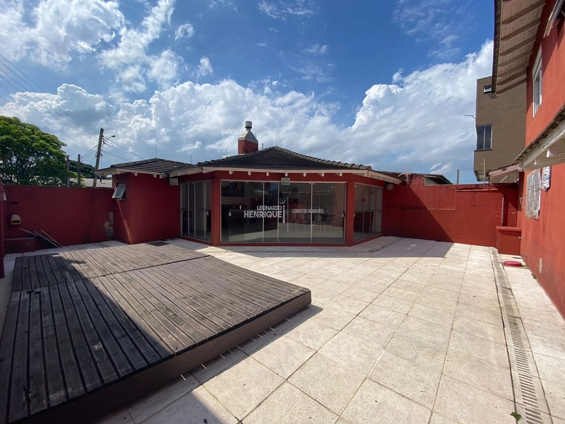 Sobrado com piscina no centro, região de Moradores: 13ª foto da galeria de imagens do imóvel