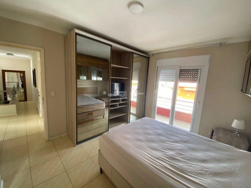 Sobrado com piscina no centro, região de Moradores: 19ª foto da galeria de imagens do imóvel