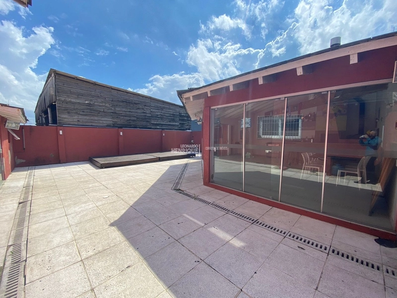 Sobrado com piscina no centro, região de Moradores: 16ª foto da galeria de imagens do imóvel