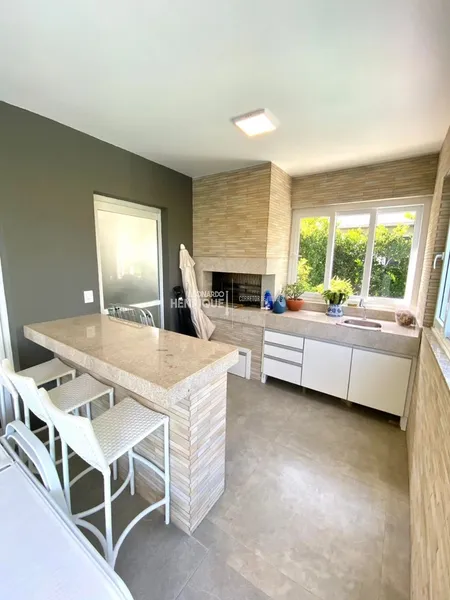 BELÍSSIMA CASA EM CONDOMÍNIO ESPETACULAR: 8ª foto da galeria de imagens do imóvel