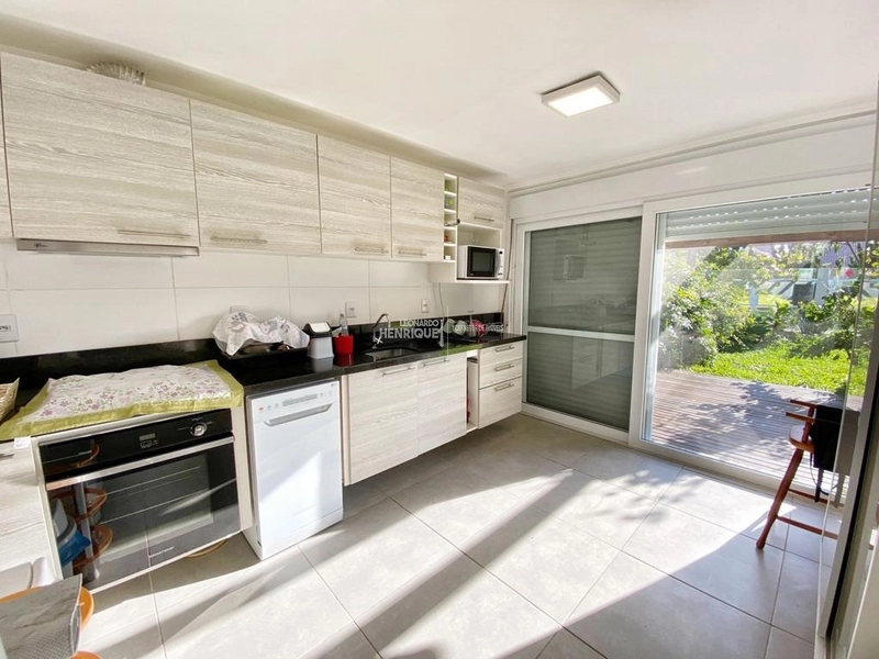 Casa no centro de Xangri-lá: 3ª foto da galeria de imagens do imóvel