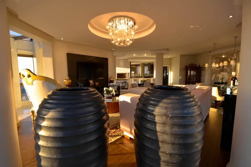 MAGNÍFICA COBERTURA CINEMATOGRÁFICA COM 4 SUÍTES: 25ª foto da galeria de imagens do imóvel