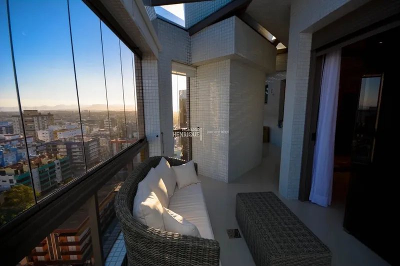 MAGNÍFICA COBERTURA CINEMATOGRÁFICA COM 4 SUÍTES: 9ª foto da galeria de imagens do imóvel