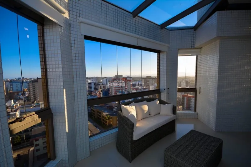 MAGNÍFICA COBERTURA CINEMATOGRÁFICA COM 4 SUÍTES: 16ª foto da galeria de imagens do imóvel