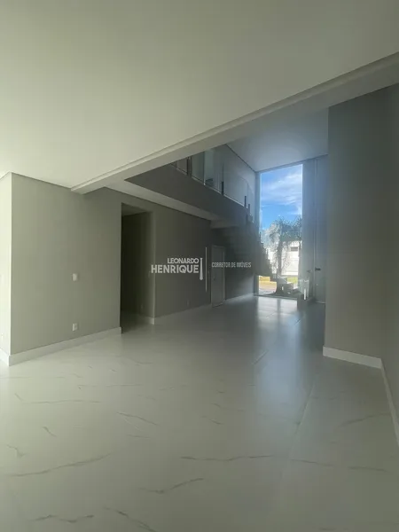 Sobrado luxuoso com 4 suítes: 7ª foto da galeria de imagens do imóvel