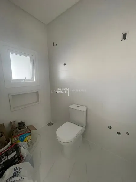 Sobrado luxuoso com 4 suítes: 14ª foto da galeria de imagens do imóvel