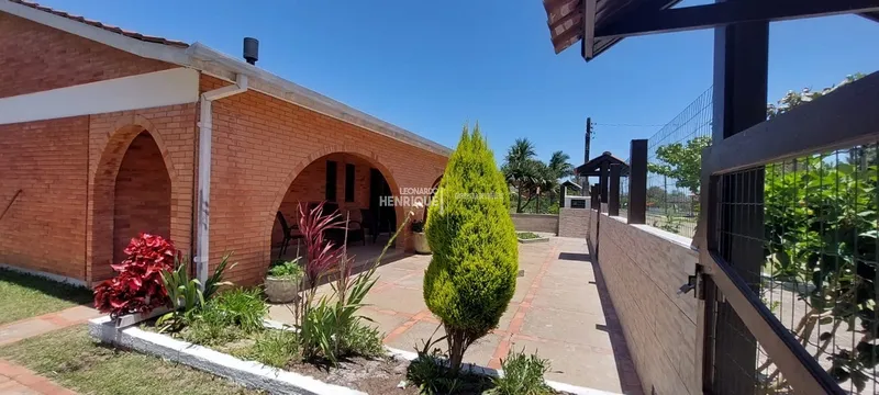 CASA COM TRÊS DORMITÓRIOS: 1ª foto da galeria de imagens do imóvel