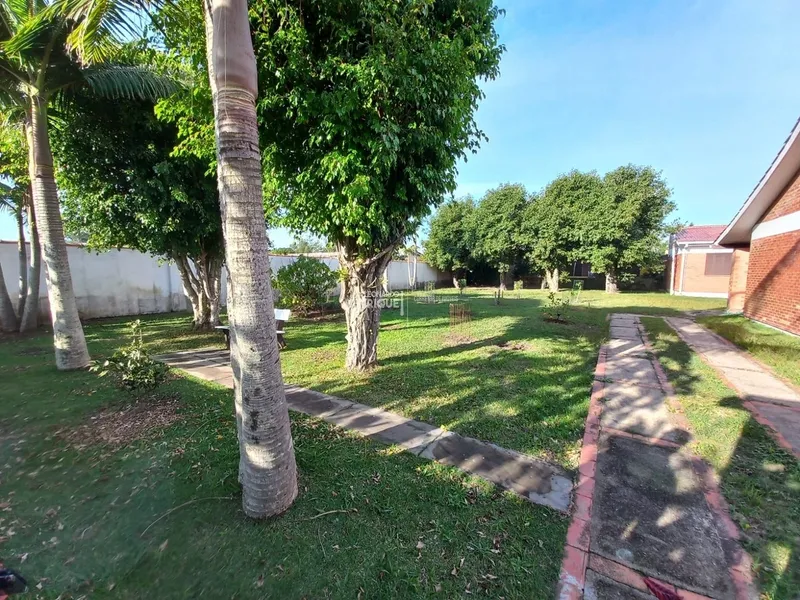 CASA COM TRÊS DORMITÓRIOS: 20ª foto da galeria de imagens do imóvel