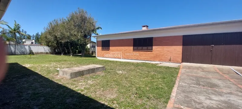 CASA COM TRÊS DORMITÓRIOS: 14ª foto da galeria de imagens do imóvel