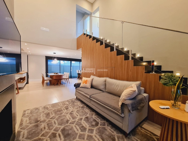 Casa padrão auto luxo: 9ª foto da galeria de imagens do imóvel