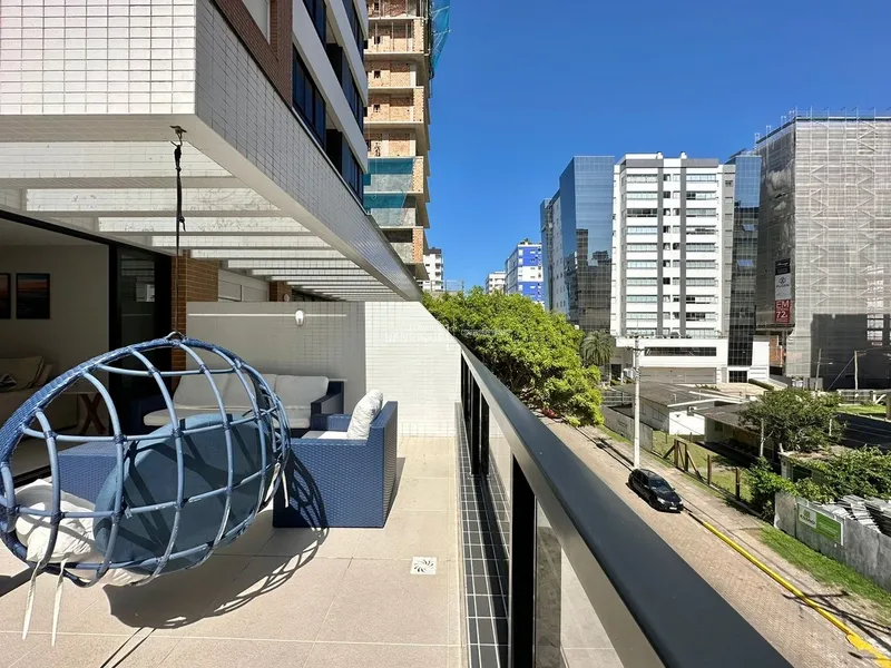 APARTAMENTO À VENDA COM TERRAÇO GIGANTE: 4ª foto da galeria de imagens do imóvel