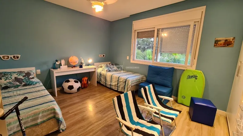 Sobrado de alto padrão, com design moderno.: 16ª foto da galeria de imagens do imóvel