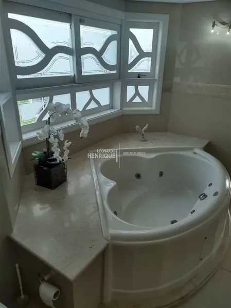 CASA DE ALTO PADRÃO EM BAIRRO NOBRE: 18ª foto da galeria de imagens do imóvel