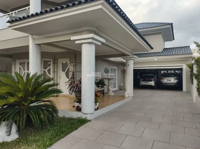 CASA DE ALTO PADRÃO EM BAIRRO NOBRE: 3ª foto da galeria de imagens do imóvel