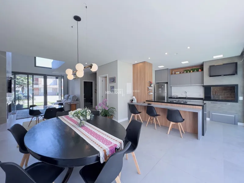 SOBRADO FINAMENTE DECORADO EM CONDOMÍNIO FECHADO: 4ª foto da galeria de imagens do imóvel