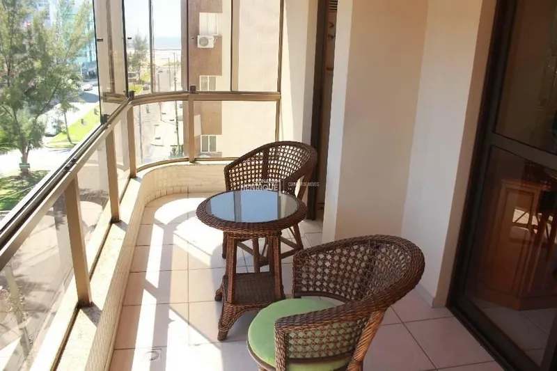 EXCELENTE APARTAMENTO COM 3 DORMITÓRIOS E VISTA PARA O MAR: 1ª foto da galeria de imagens do imóvel